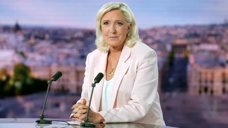Elon Musk says Marine Le Pen is "France's last hope"