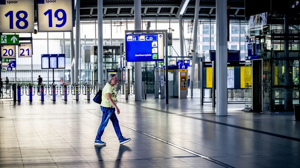 FNV Announces 24-Hour Nationwide Public Transport Strike on September 9