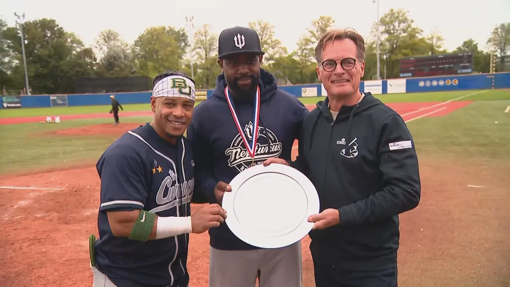 Record champions Neptunus seize baseball title again after win over Pirates