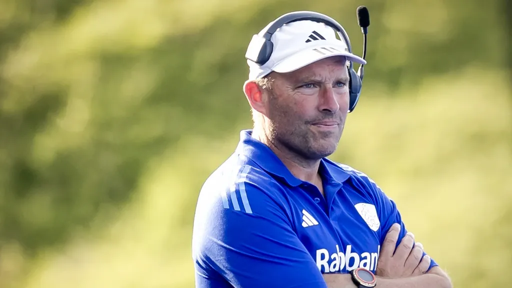 Hockey coach Delmée largely sticks with Olympic gold squad for World Cup