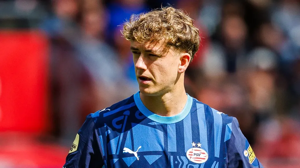 Title contenders' transfer window: from overhauls to keeping hold of star players