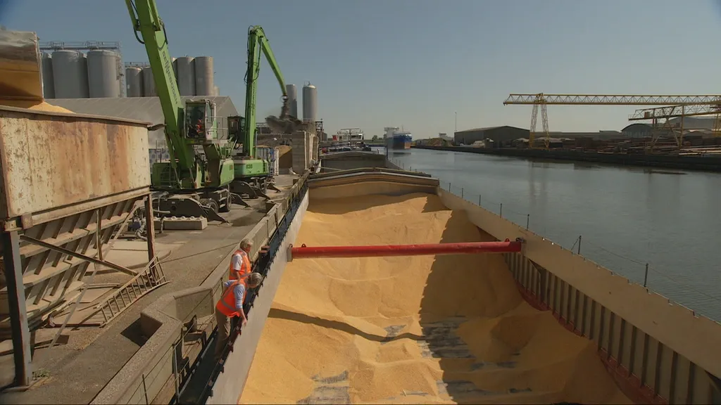 Twentekanaal closure costs businesses hundreds of thousands per day