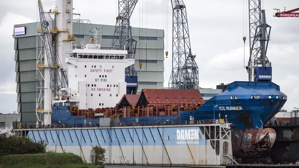 July 20 on Nieuwsuur: Setback for shipbuilder Damen • Medical crowdfunding • Underground hyperloop