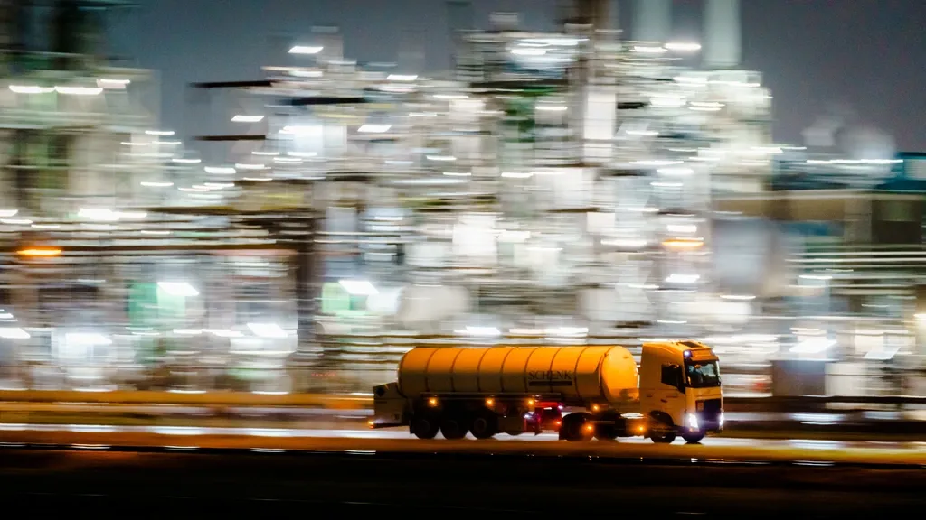 Shell posts sky-high quarterly profit — nearly three times last year